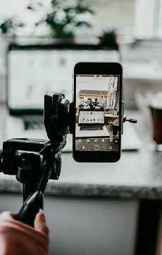 tapwomen gallery credit to pexels-fotios-photos-6067987
